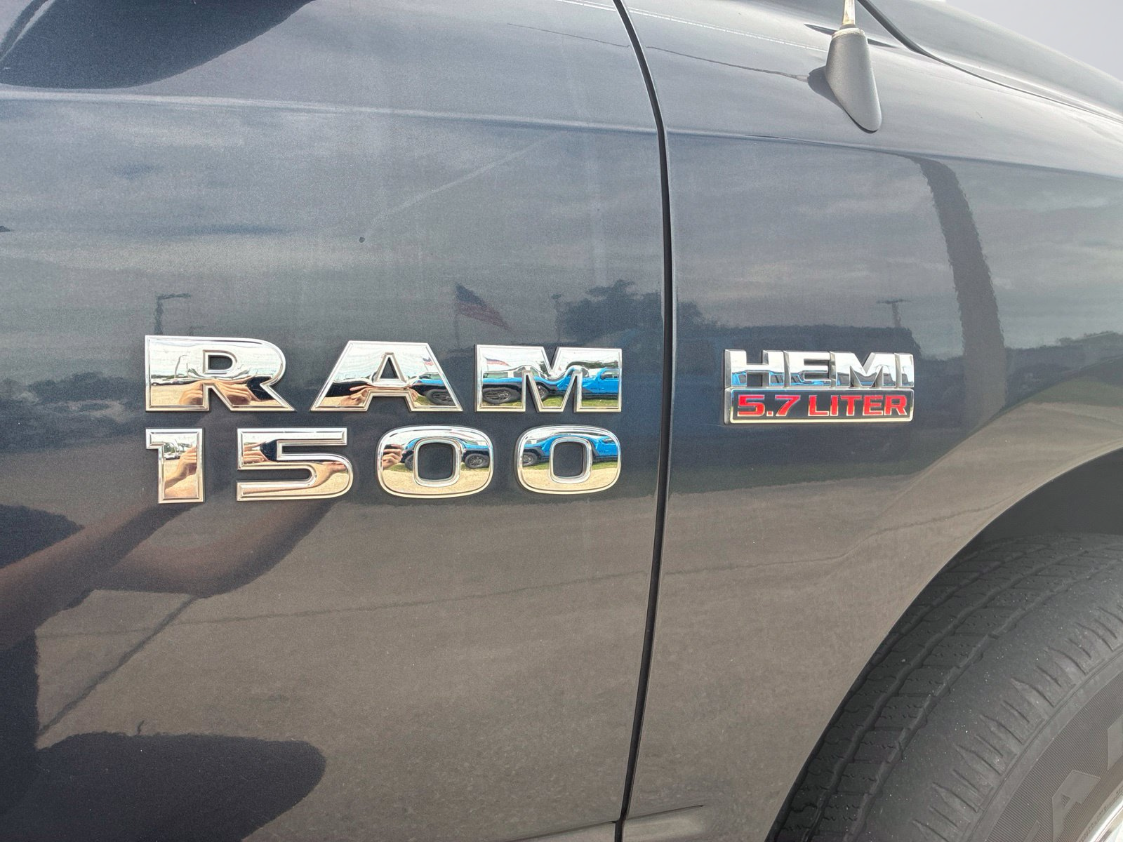 Certified 2017 RAM 1500 Express AWD/4WD image 20