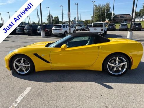Used 2015 Chevrolet Corvette Stingray Convertible w/ 3LT Preferred Equipment Group RWD image 6