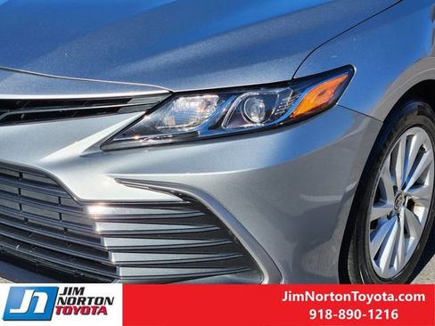 Used 2024 Toyota Camry LE image 10