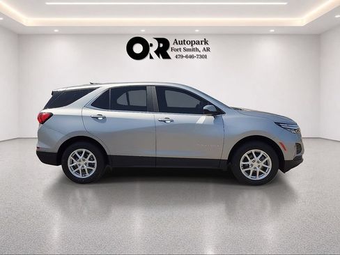 Used 2023 Chevrolet Equinox LT AWD/4WD image 6