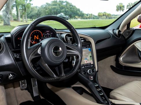 Used 2018 McLaren 720S Luxury RWD image 39