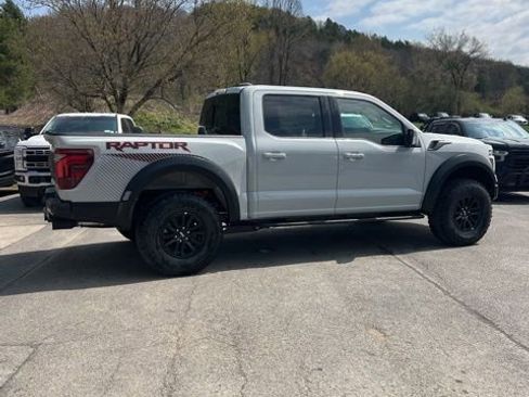 Used 2026 Ford F150 Raptor AWD/4WD image 11