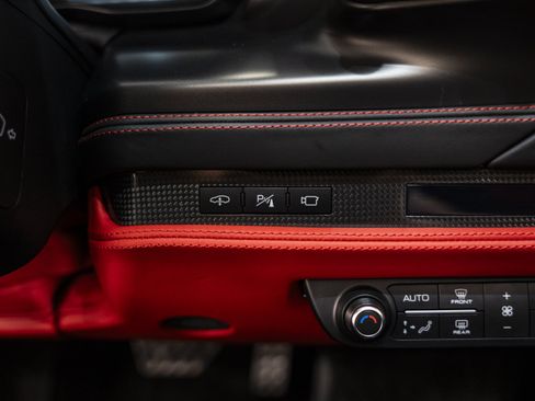 Used 2022 Ferrari F8 Tributo RWD image 50