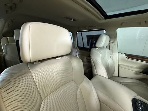 Used 2018 Lexus LX 570 4WD image 37