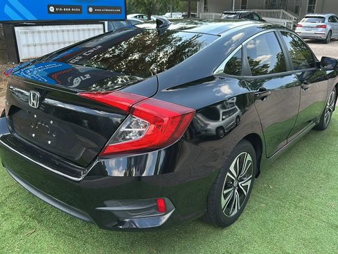 Used 2018 Honda Civic EX-T image 7