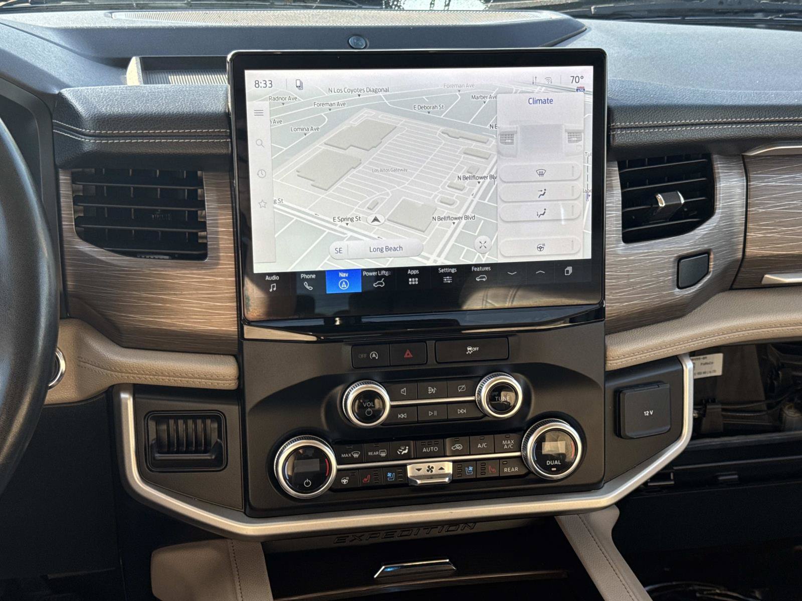 Used 2024 Ford Expedition Limited RWD image 10