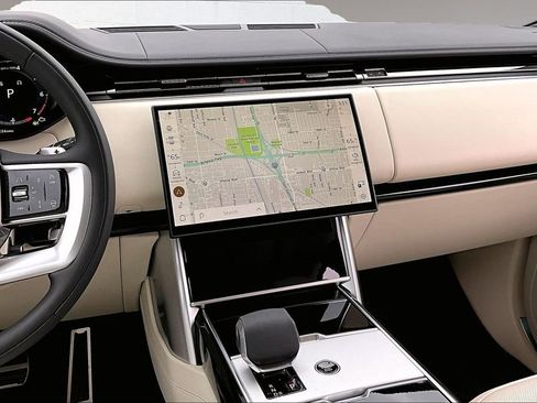 New 2025 Land Rover Range Rover SE AWD/4WD image 6