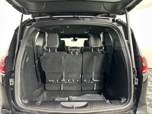 New 2026 Chrysler Pacifica Select FWD image 6