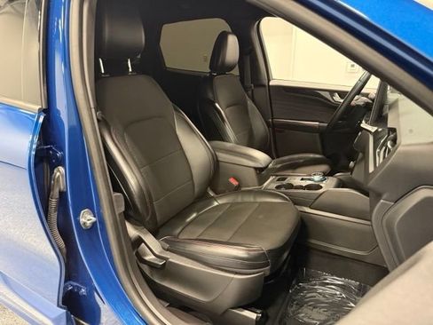 Certified 2023 Ford Escape ST-Line w/ Tech Pack #1 AWD/4WD image 34