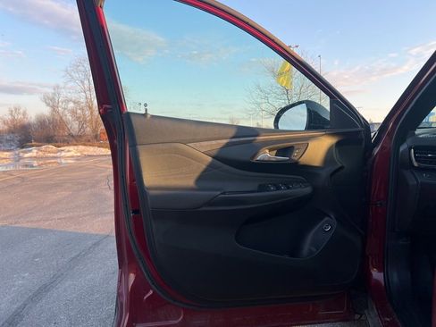 Used 2024 Buick Envista Sport Touring w/ Convenience I Package image 9