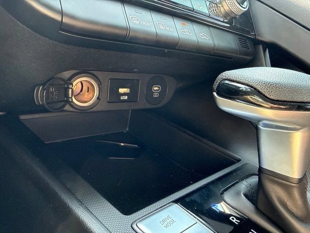 Used 2024 Hyundai Elantra SEL FWD image 18