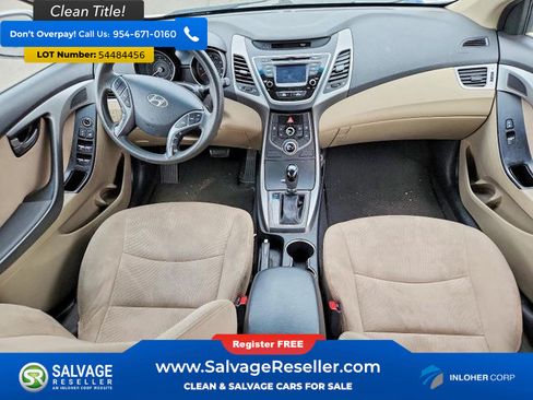 Used 2015 Hyundai Elantra SE w/ Option Group 02 FWD image 11