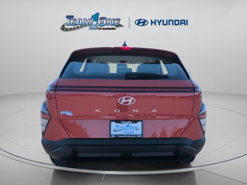 New 2026 Hyundai Kona SE image 7
