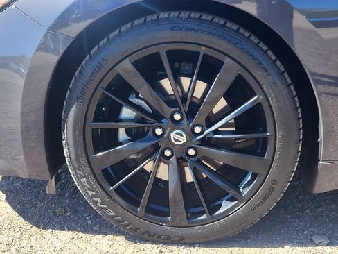 Used 2021 Nissan Maxima Platinum w/ 40th Anniversary Package FWD image 10