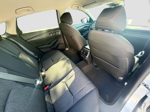 Certified 2025 Honda Accord LX image 29