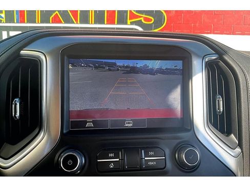 Used 2022 Chevrolet Silverado 1500 LT Trail Boss w/ LT Trail Boss Premium Package image 24