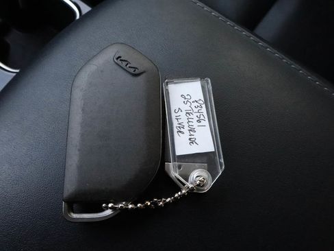 Used 2025 Kia Telluride S image 37