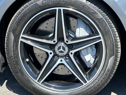 Used 2019 Mercedes-Benz E 300 image 32