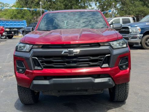 Used 2024 Chevrolet Colorado LT w/ LT Convenience Package II AWD/4WD image 3