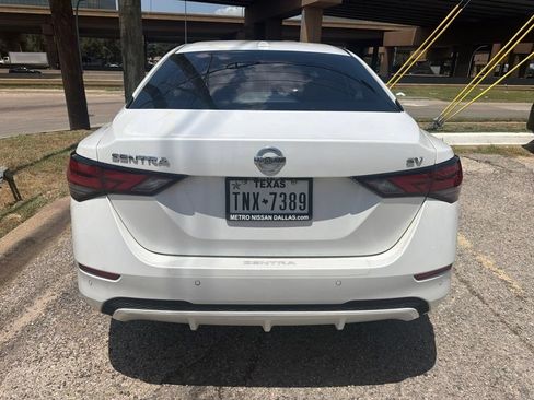 Used 2023 Nissan Sentra SV w/ SV Premium Package FWD image 13