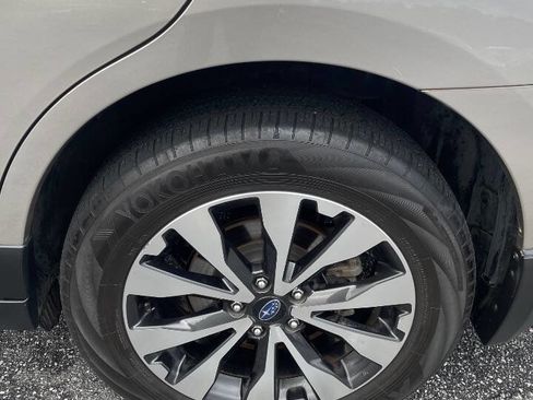 Used 2017 Subaru Outback 2.5i Limited image 31