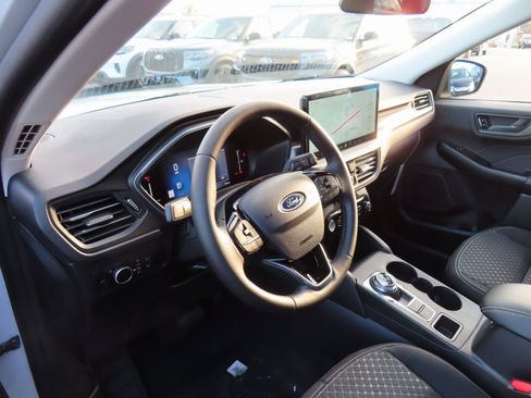 New 2026 Ford Escape Active w/ Tech Pack #1 image 8