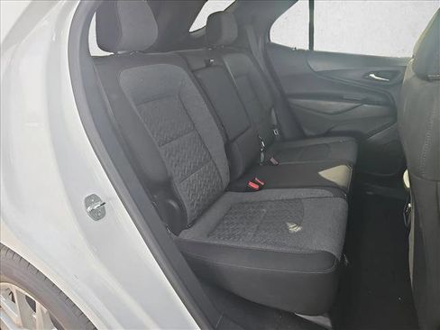 Used 2022 Chevrolet Equinox LT image 9