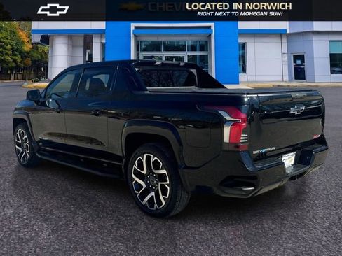 Certified 2025 Chevrolet Silverado EV RST AWD/4WD image 7