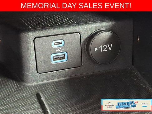 Used 2022 Ford Escape SE w/ SE Sport Appearance Package AWD/4WD image 26
