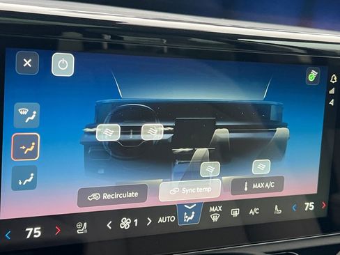 New 2026 Lincoln Nautilus Premier w/ Equipment Group 102A AWD/4WD image 19