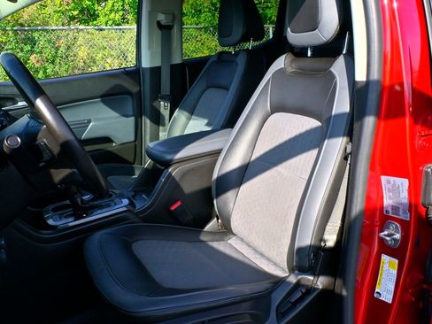 Used 2021 Chevrolet Colorado Z71 w/ Safety Package image 20