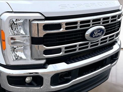 Used 2023 Ford F250 XLT w/ FX4 Off-Road Package AWD/4WD image 30
