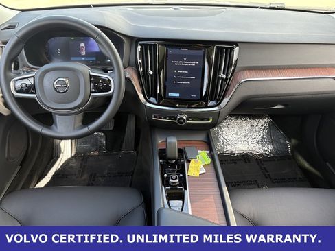Certified 2025 Volvo V60 B5 Cross Country Plus image 13