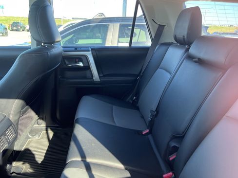 Used 2022 Toyota 4Runner SR5 Premium image 12