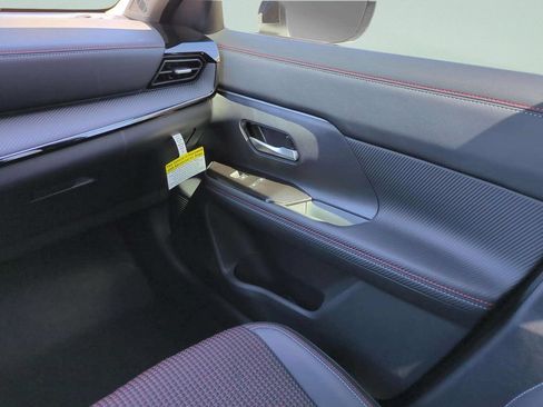 New 2026 Nissan Kicks SR w/ SR Premium Package FWD image 28