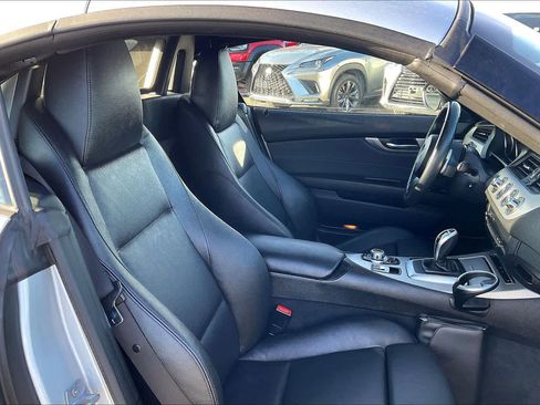 Used 2014 BMW Z4 sDrive35i image 7