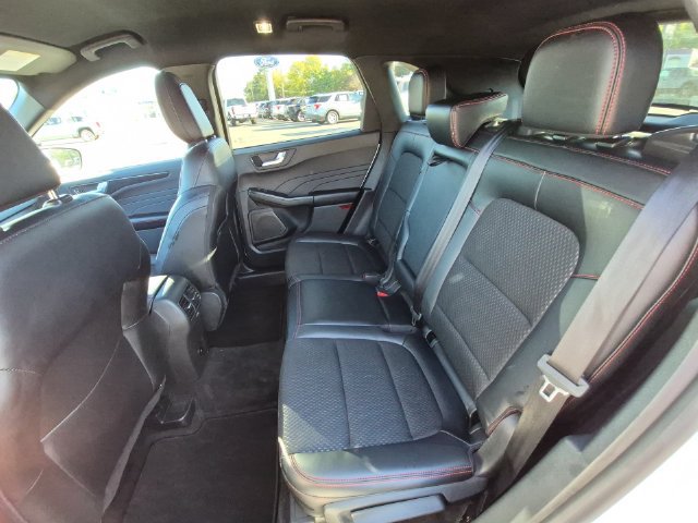Used 2025 Ford Escape ST-Line w/ Tech Pack #1 AWD/4WD image 29