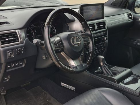 Used 2022 Lexus GX 460 Luxury w/ Off Road Package image 27