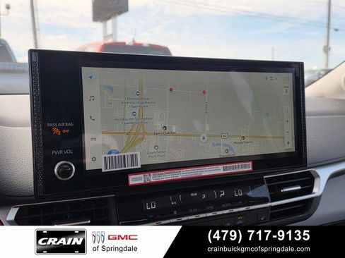 Used 2025 Toyota Sienna XLE w/ XLE Plus Package FWD image 16