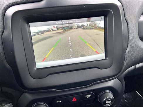 Used 2019 Jeep Renegade Sport image 25