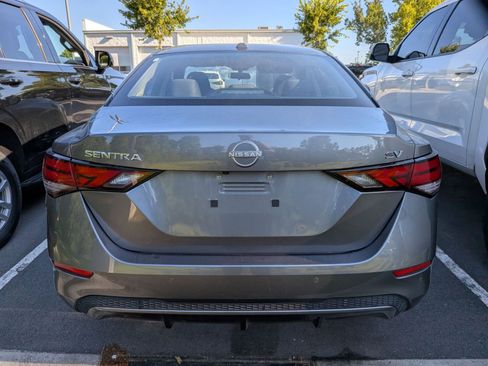 Used 2024 Nissan Sentra SV FWD image 3