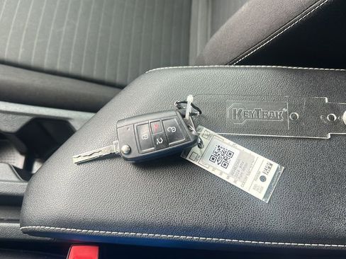 Used 2024 Volkswagen Jetta S FWD image 33