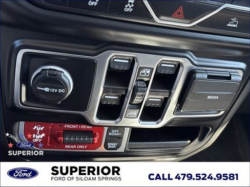 Used 2022 Jeep Gladiator Rubicon w/ LED Lighting Group AWD/4WD image 35