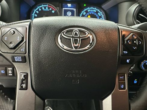 Certified 2023 Toyota Tacoma TRD Off-Road w/ Technology Package AWD/4WD image 14