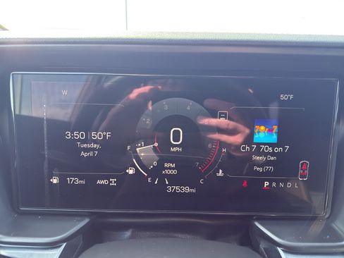 Used 2025 GMC Terrain Elevation AWD/4WD image 18