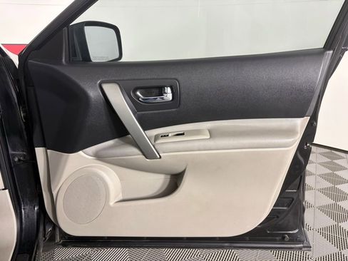 Used 2008 Nissan Rogue SL w/ Premium Pkg FWD image 33