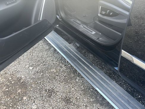 Used 2017 Cadillac Escalade Premium Luxury image 12