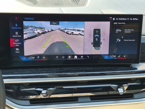 Used 2024 BMW X7 M60i w/ Executive Package AWD/4WD image 25