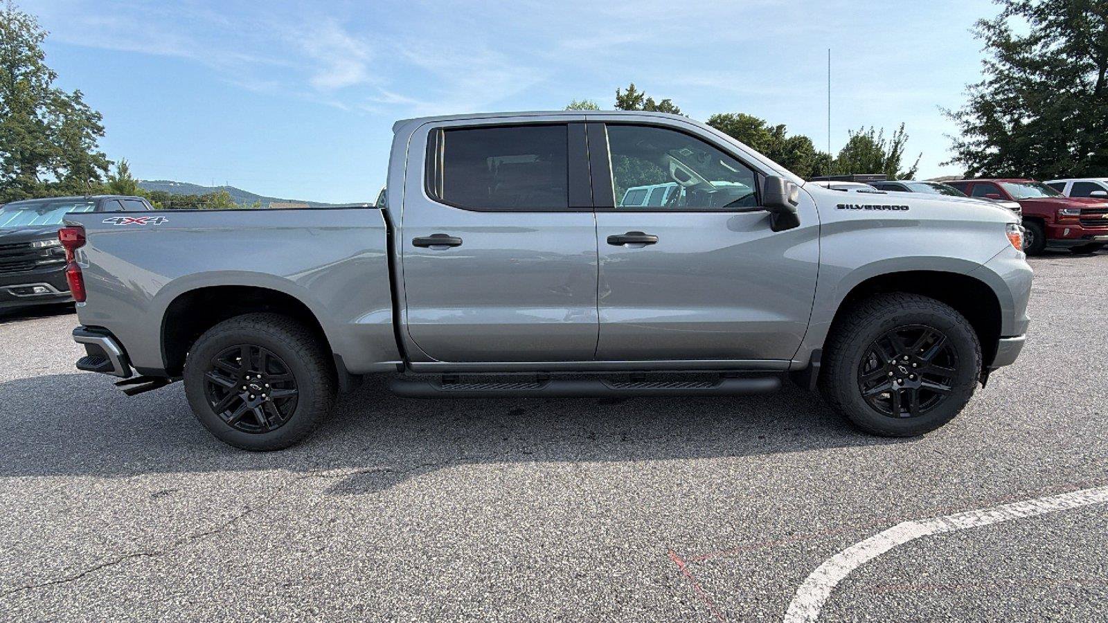New 2026 Chevrolet Silverado 1500 Custom w/ Turbomax Blackout Package AWD/4WD image 6