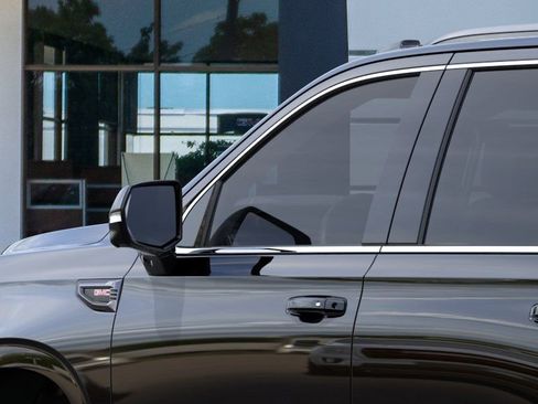 New 2026 GMC Yukon AT4 Ultimate AWD/4WD image 11
